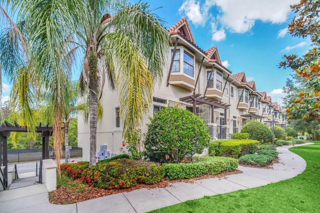 Cozy & Elegant 4Br Enchanted Townhouse - 1 Mile To Disney With Resort Pool, Gym, & Jacuzzi Orlando Exterior foto