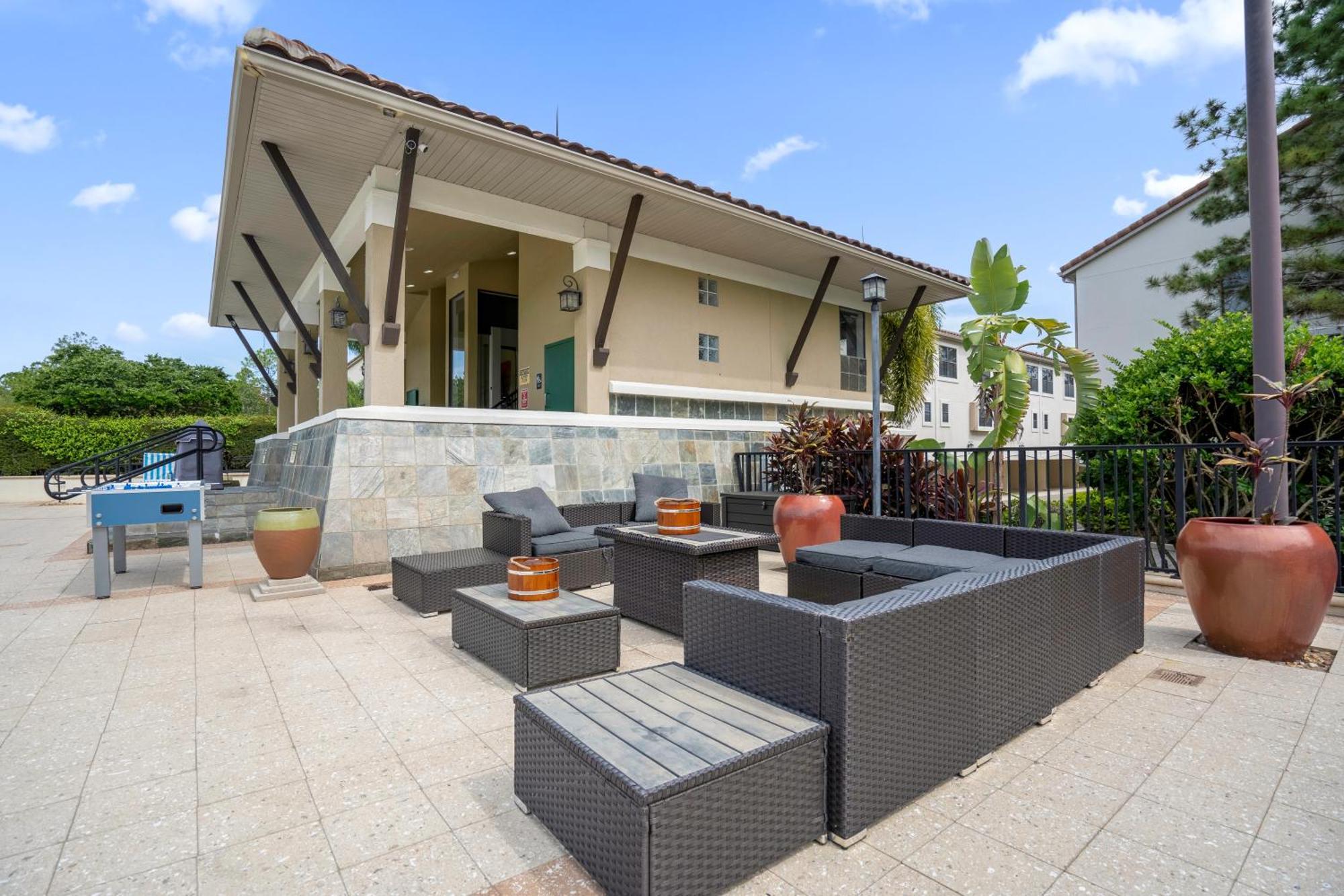 Cozy & Elegant 4Br Enchanted Townhouse - 1 Mile To Disney With Resort Pool, Gym, & Jacuzzi Orlando Exterior foto